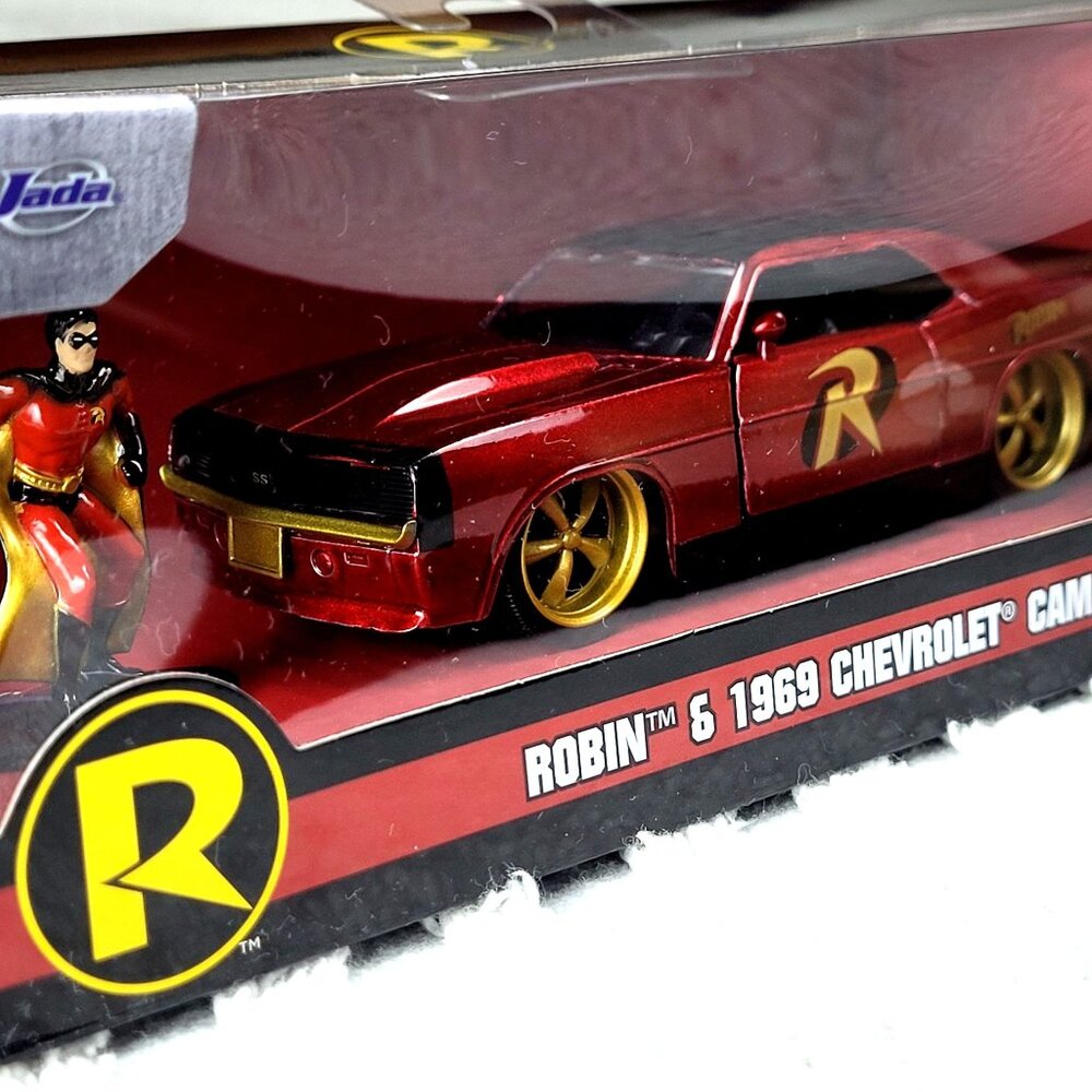 DC Superhero Robin Die Cast Figure Red GM 1969 Chevy Camaro Collectible Display